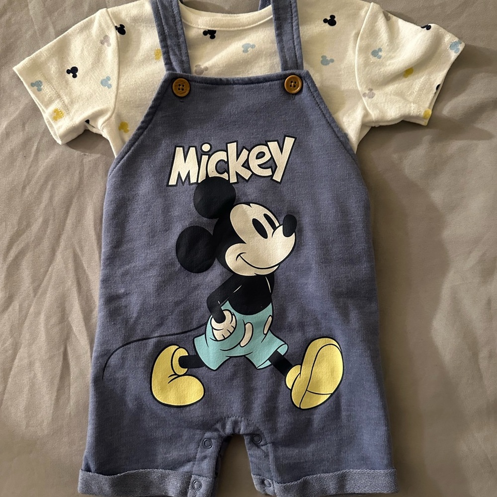 DISNEY BABY MICKEY MATCHING SET